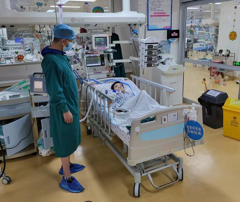 玉山县跨省救护车出租公司