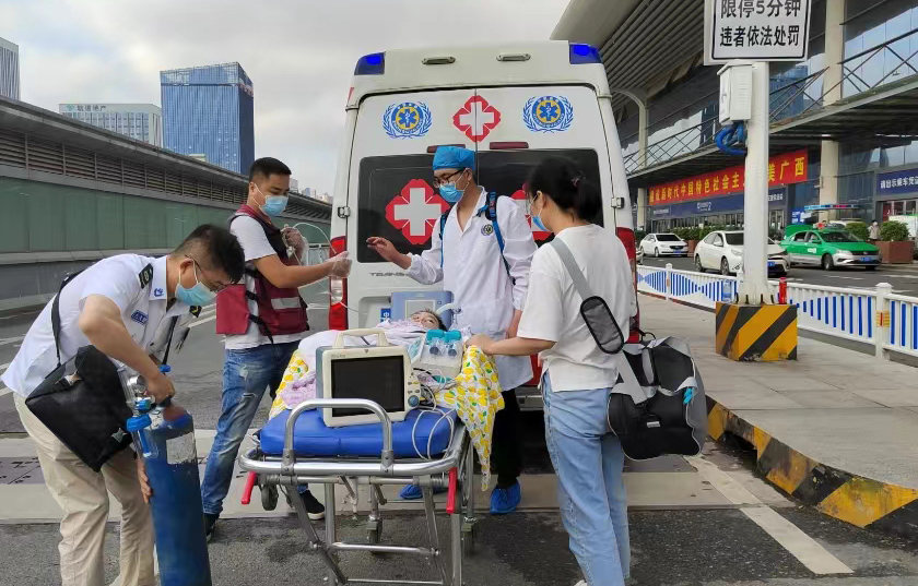 玉山县救护车出租公司